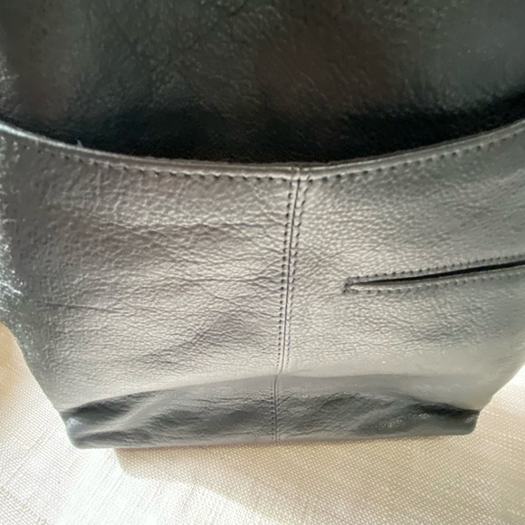 Great American Leather Works Black Crossbody Casual Bag - Picture 7 of 16